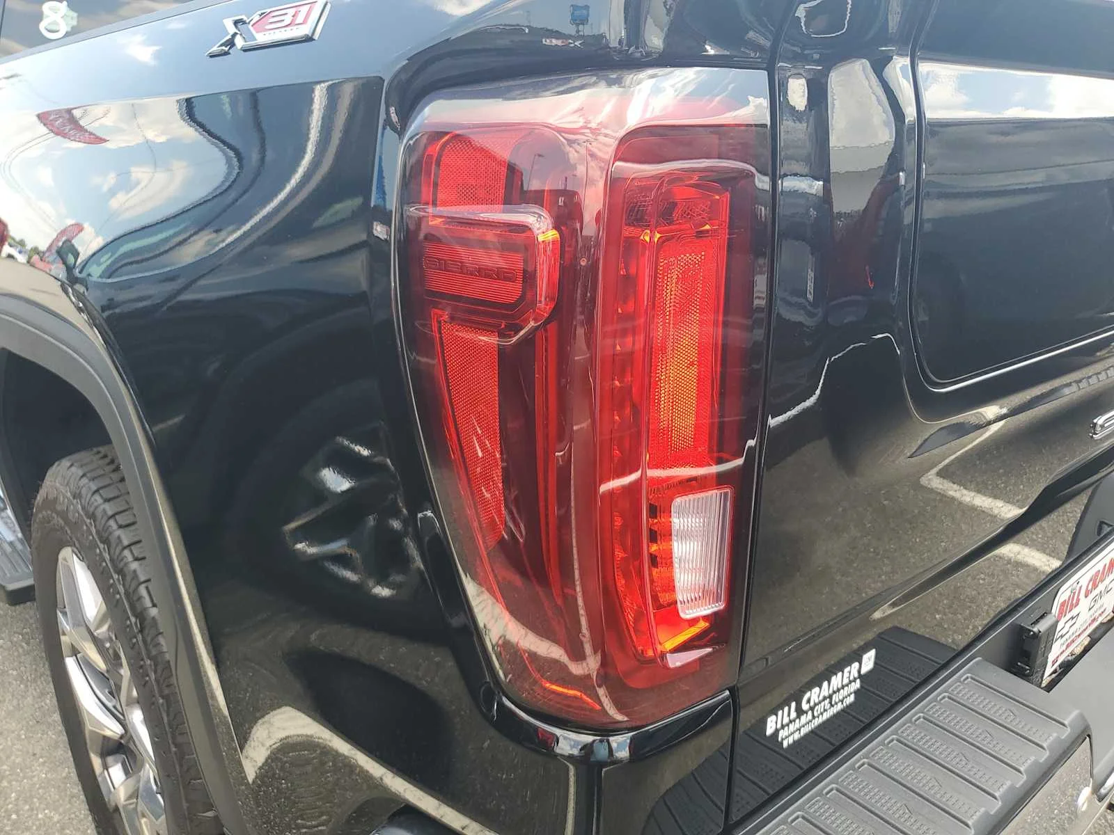New 2026 Onyx Black GMC SLT image 30