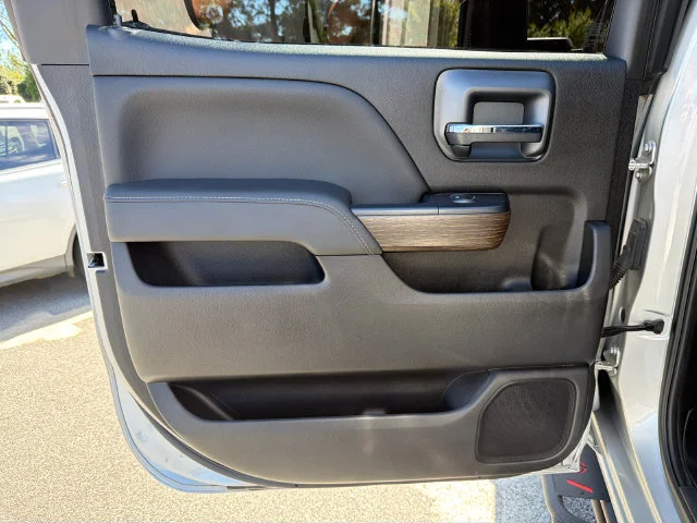 Used 2019 QUICKSILVER METALLIC GMC Denali image 21