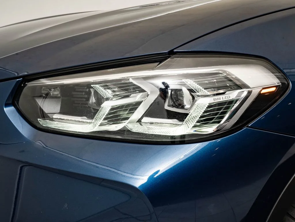 Used 2022 Phytonic Blue Metallic BMW xDrive30i image 15