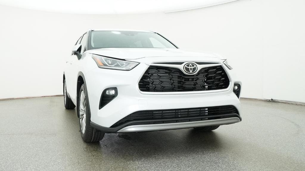 New 2026 Wind Chill Pearl Toyota Platinum image 7