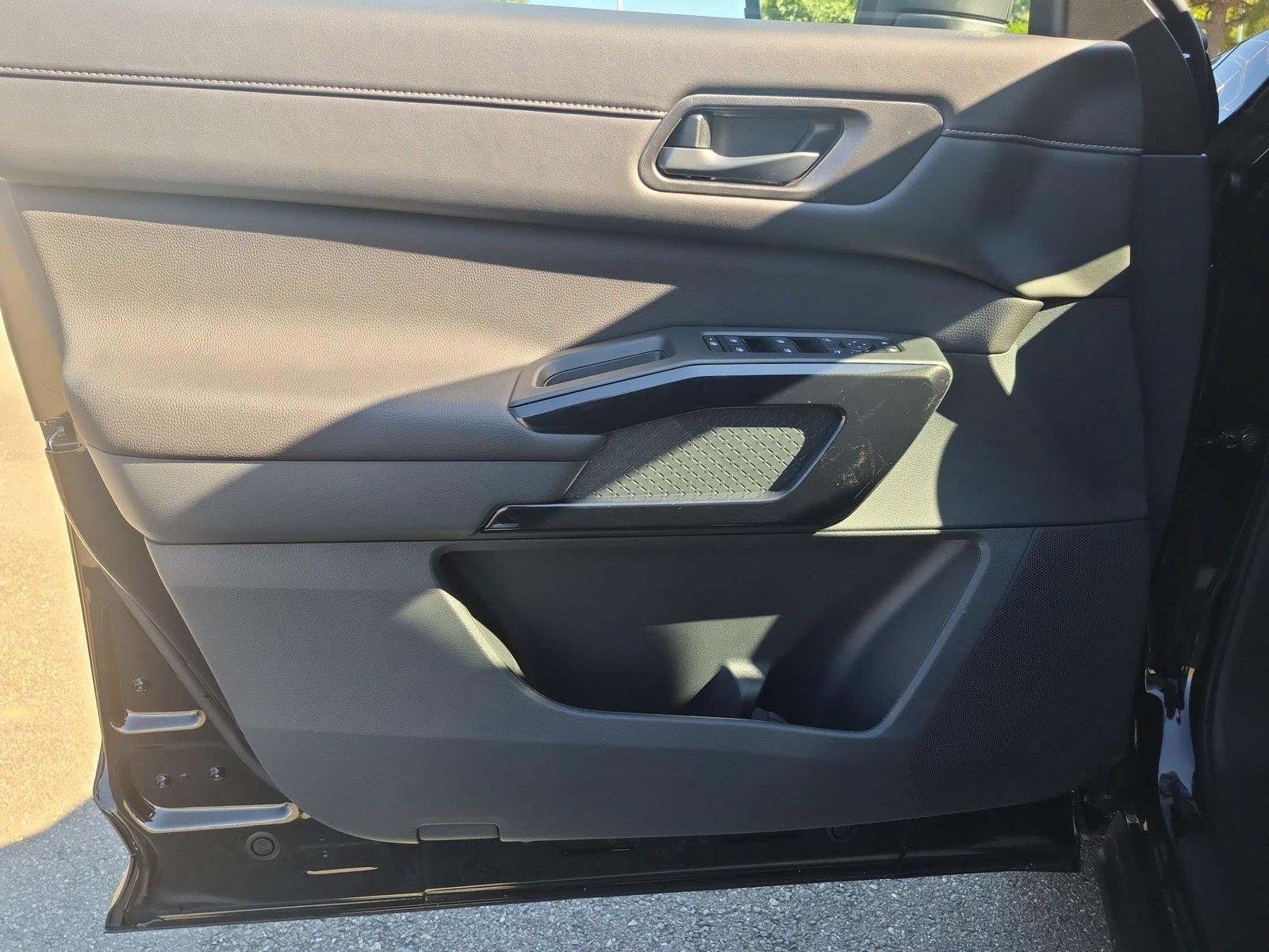 New 2026 Super Black Nissan SV image 14