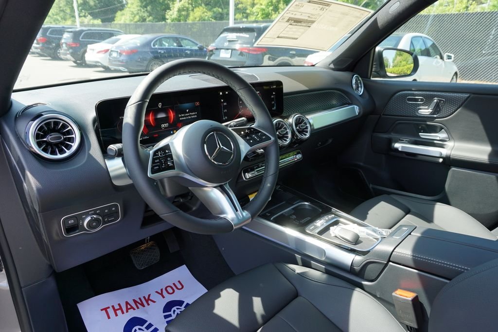 Certified Used 2025 Mountain Grey Metallic Mercedes-Benz GLB 250 image 21