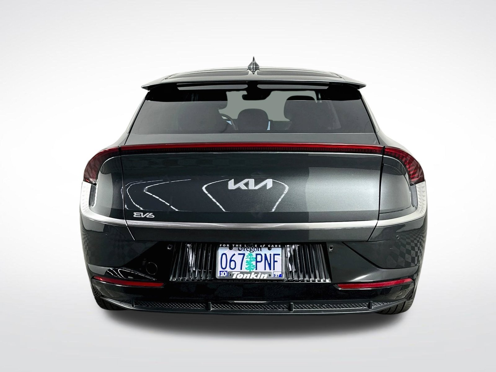 Used 2023 Interstellar Gray Kia Wind image 6
