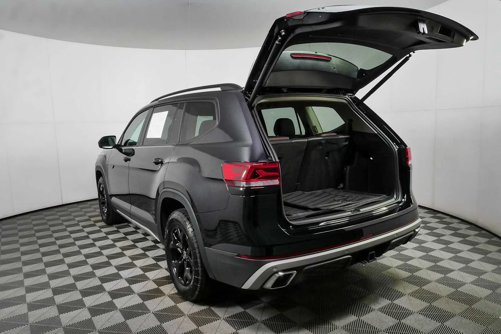 Certified Used 2025 Deep Black Pearl Volkswagen 2.0T Peak Edition image 33