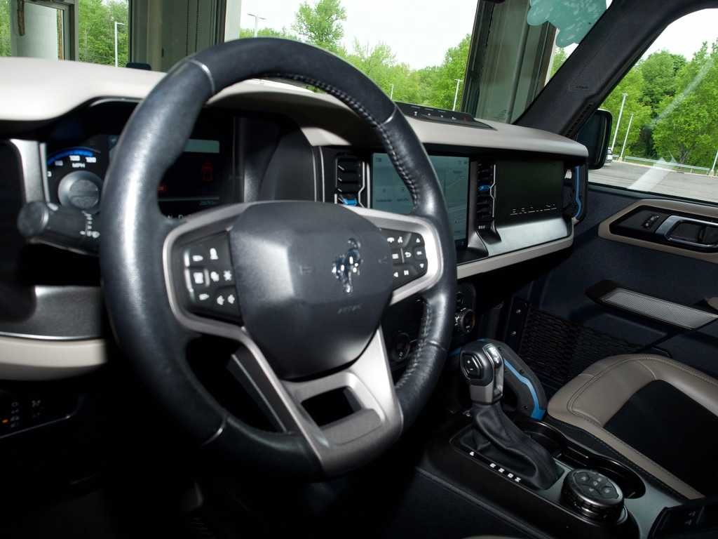 2023 Ford Bronco 4-Door Wildtrak - Photo 19