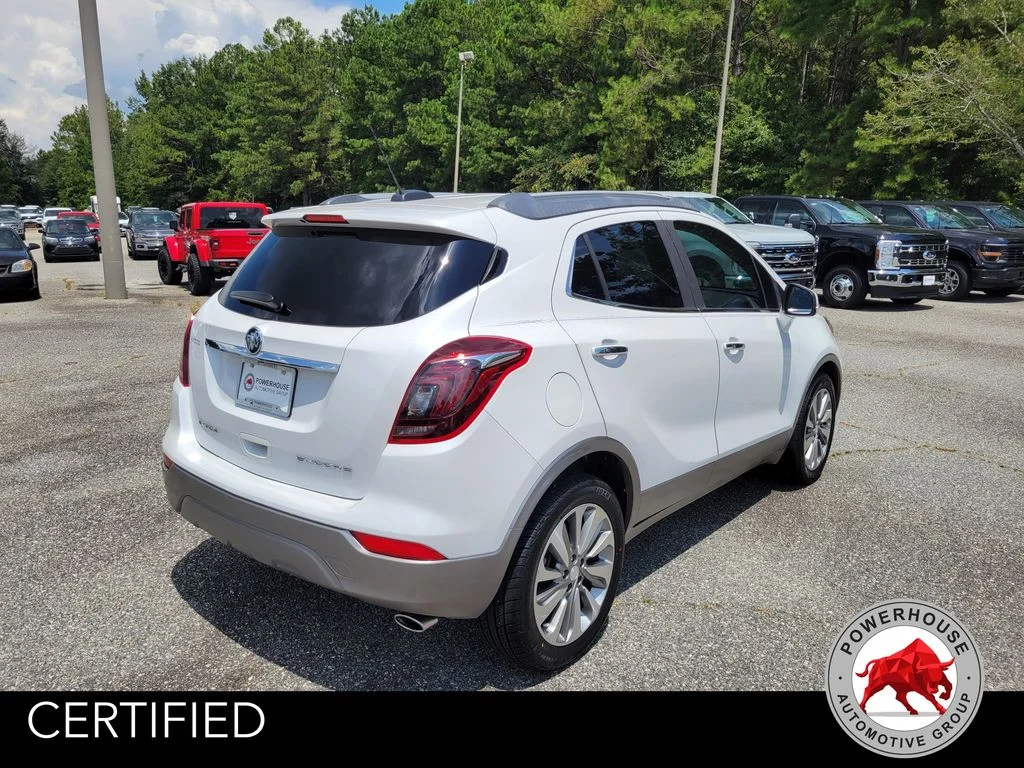 Used 2018 White Buick Preferred image 5