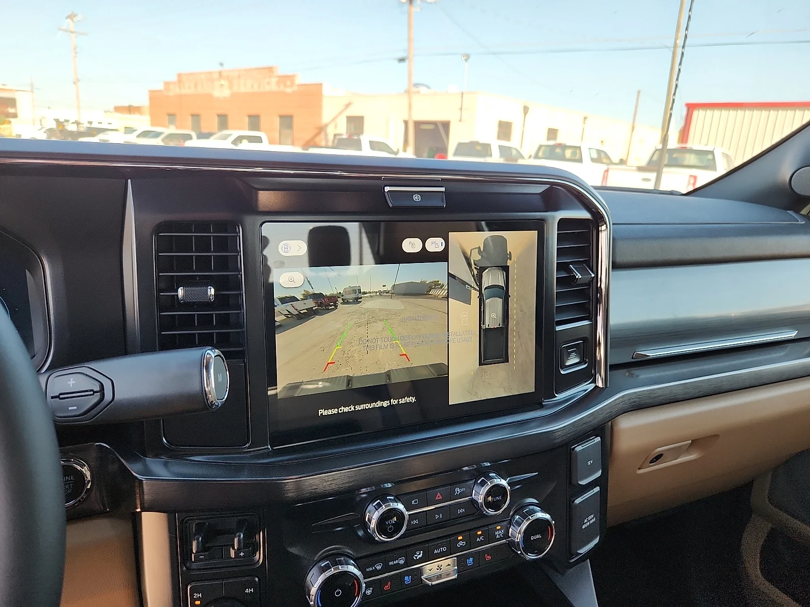 New 2026 Oxford White Ford Lariat image 23