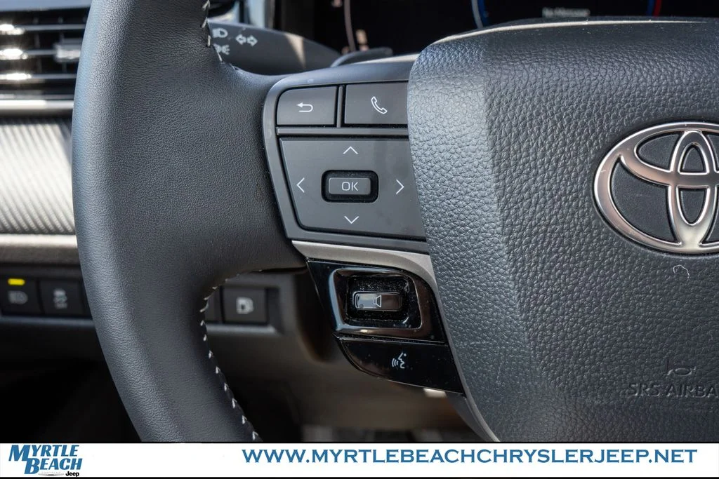Used 2025 Ocean Toyota SE image 27
