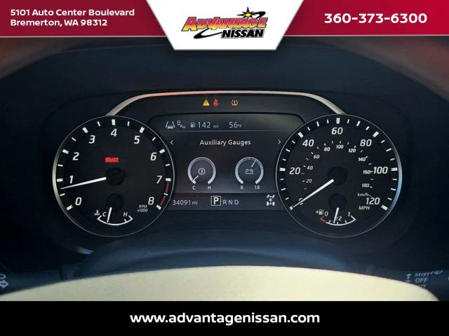 Used 2023 Glacier White Nissan SV image 13