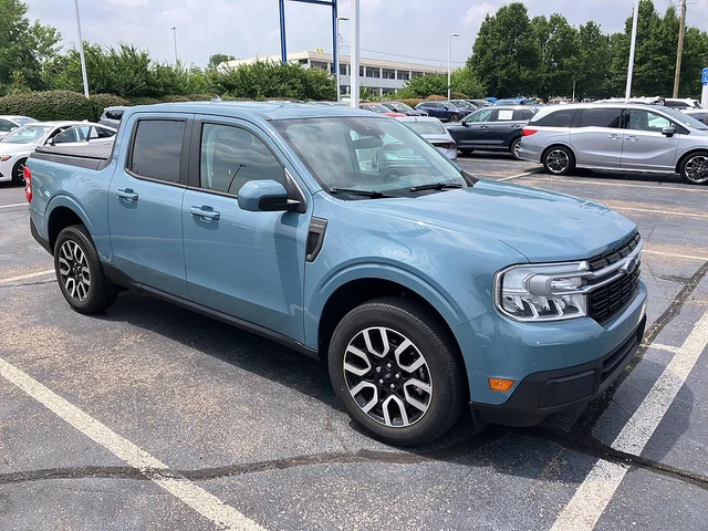 2023 Ford Maverick Lariat