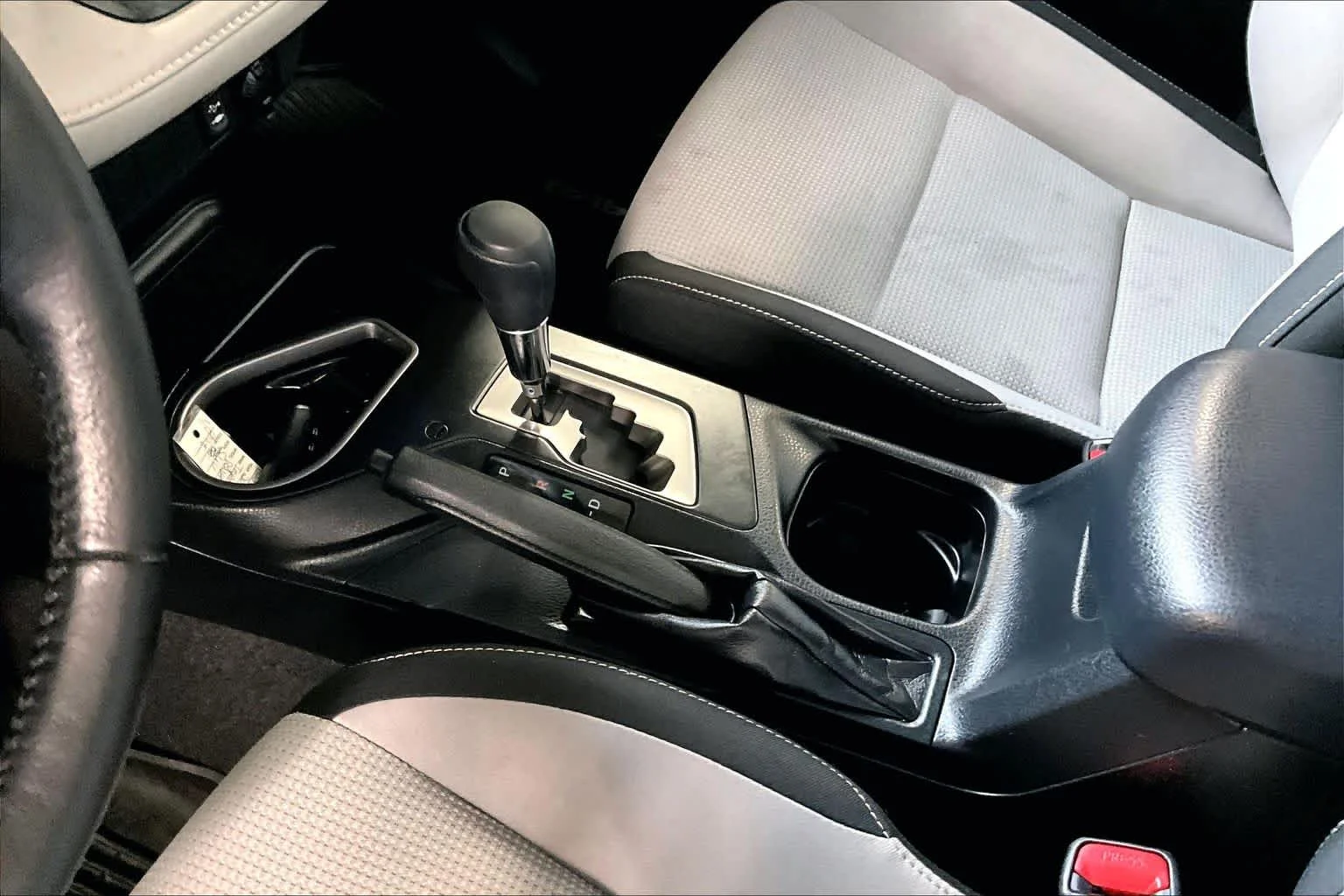 Used 2018 Magnetic Gray Metallic Toyota XLE image 16