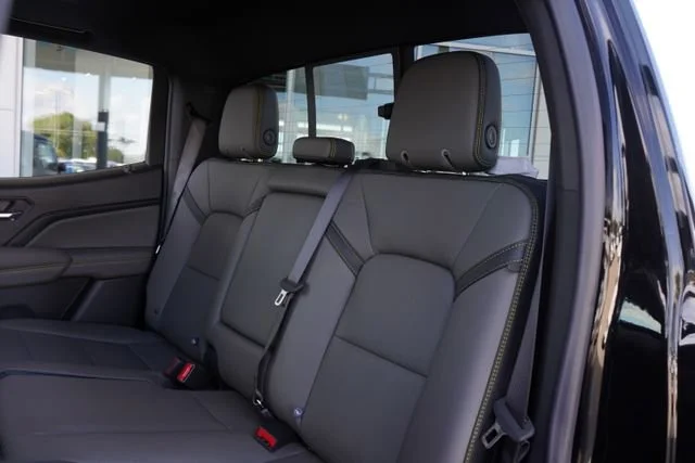 2026 Chevrolet Colorado ZR2 - Photo 29