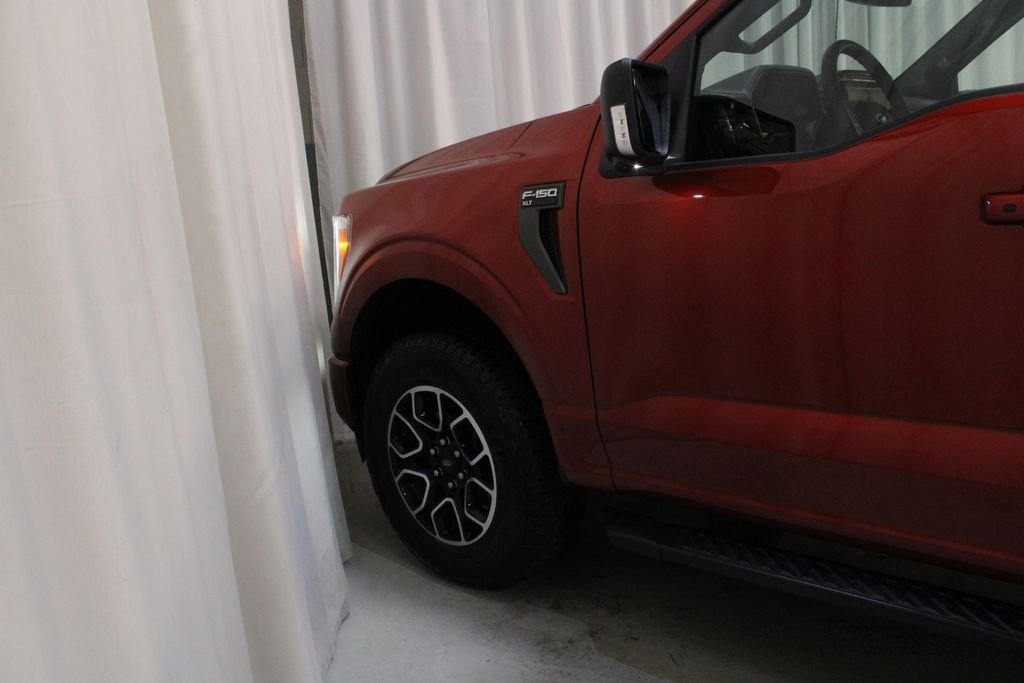 Used 2023 Red Ford XLT image 29