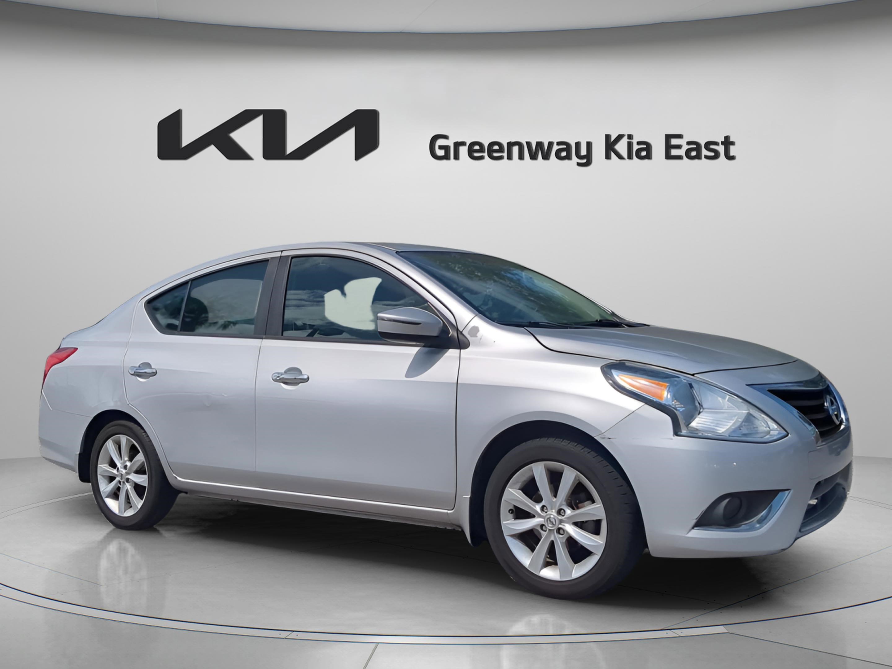 2017 Nissan Versa Sedan