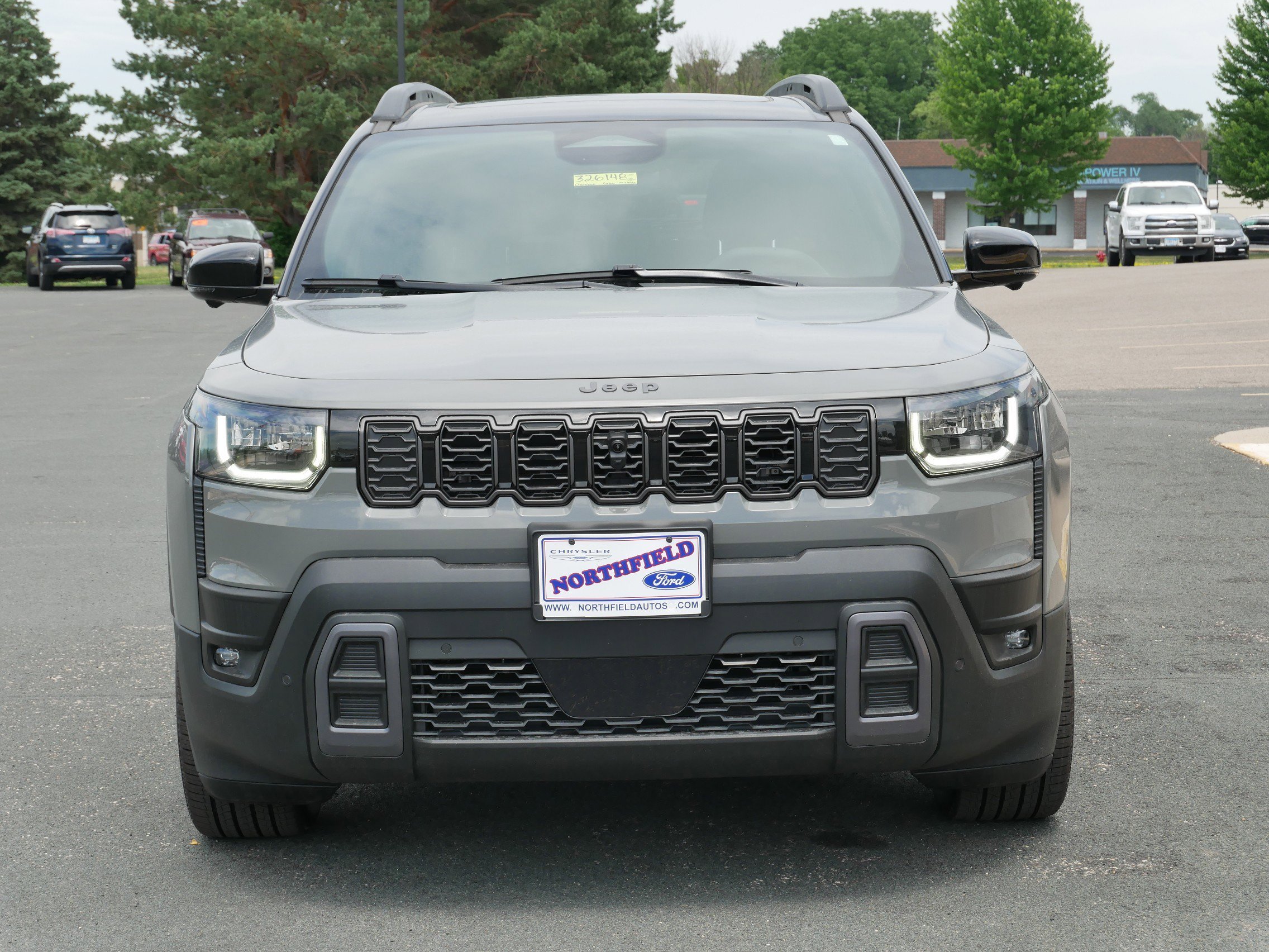 New 2026 Sting-Gray Clear-Coat Exterior Paint Jeep Overland image 3