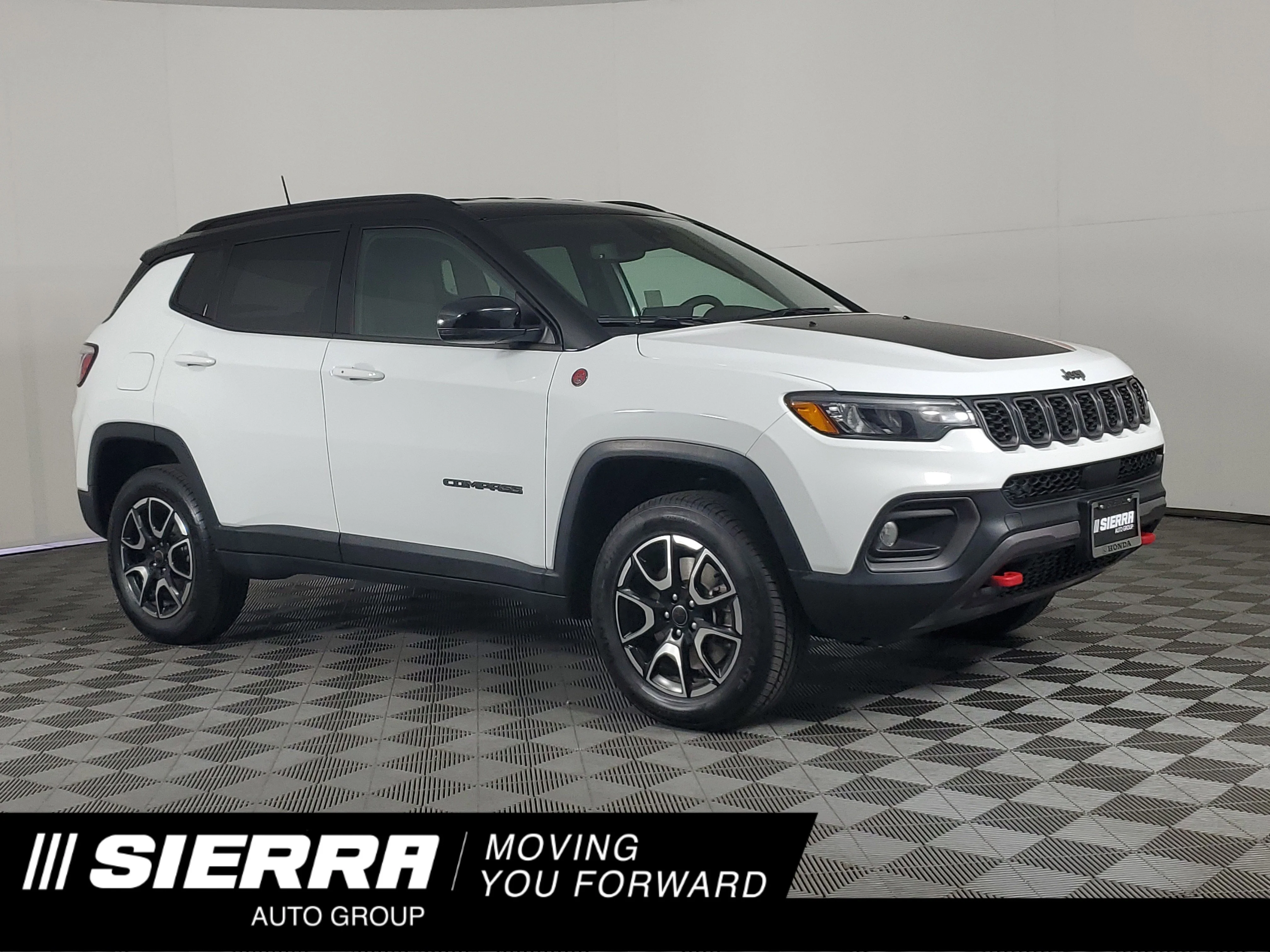2025 Jeep Compass Trailhawk 4X4's photo