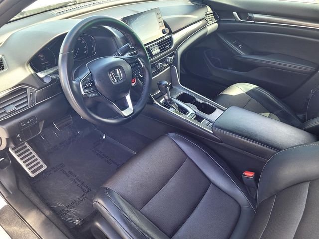 Used 2018  Honda Sport image 10
