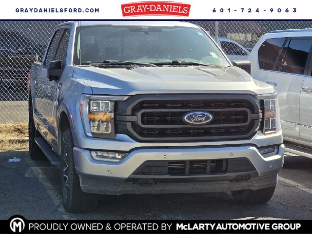 Used 2022 Iconic Silver Metallic Ford XLT image 1
