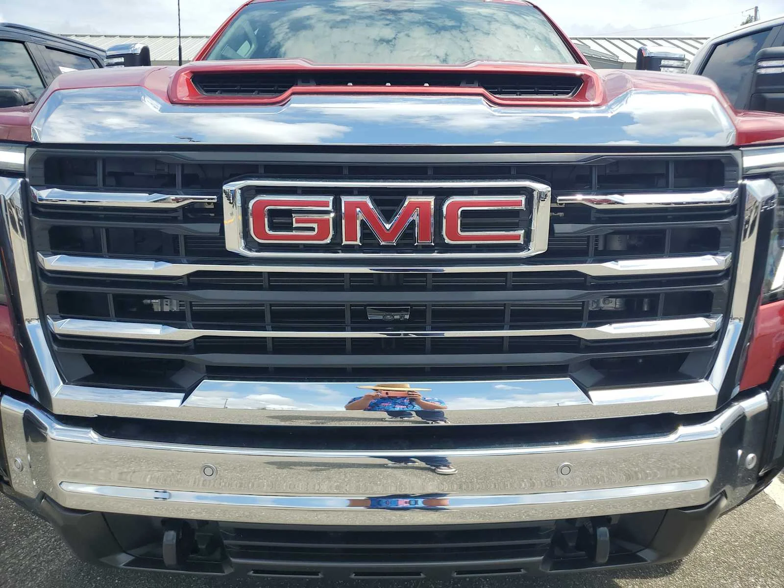 New 2026 Volcanic Red Tintcoat GMC SLT image 11