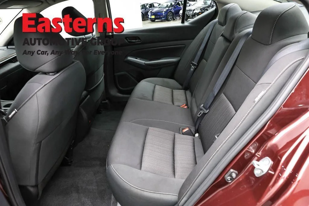 Used 2025 Red Nissan 2.5 SV image 23