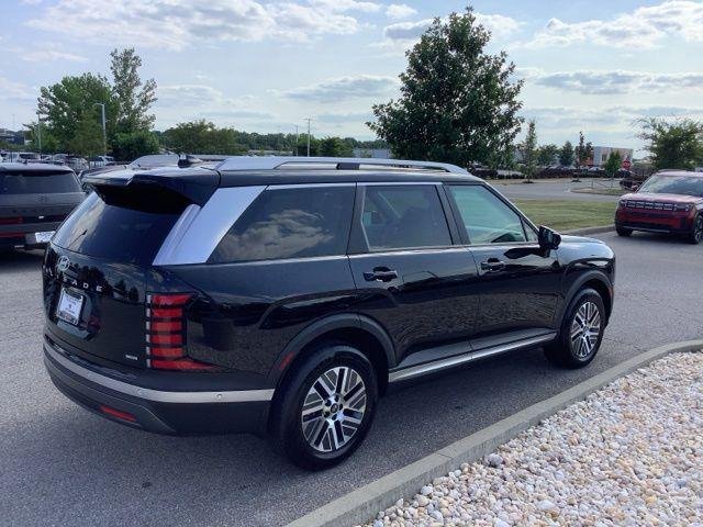 New 2026 Abyss Black Hyundai SEL Premium image 5