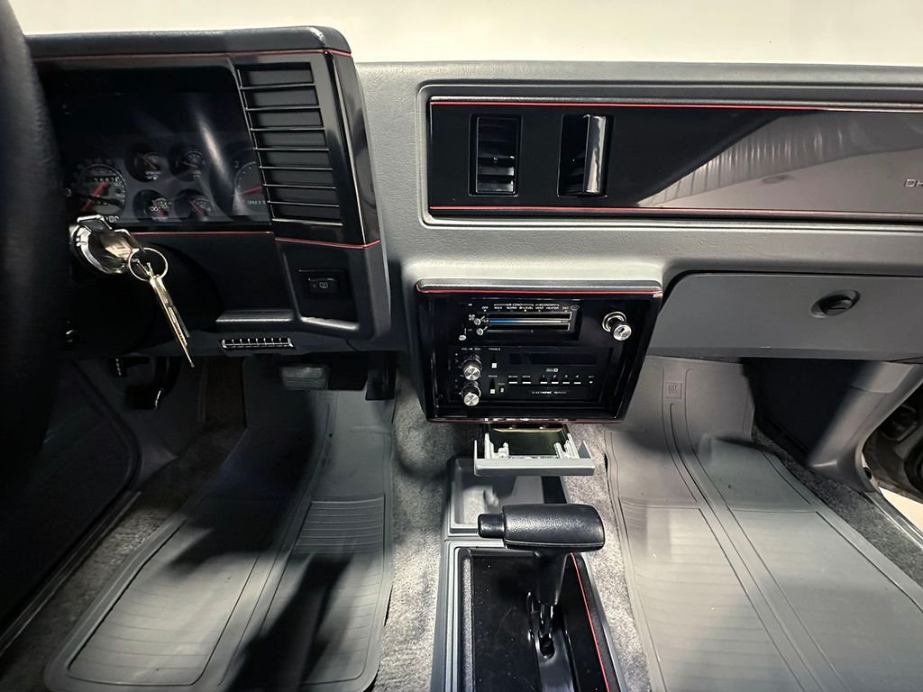 Used 1987 Gray Chevrolet  image 47