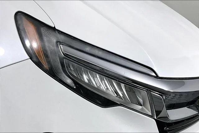Used 2020  Honda Touring image 31