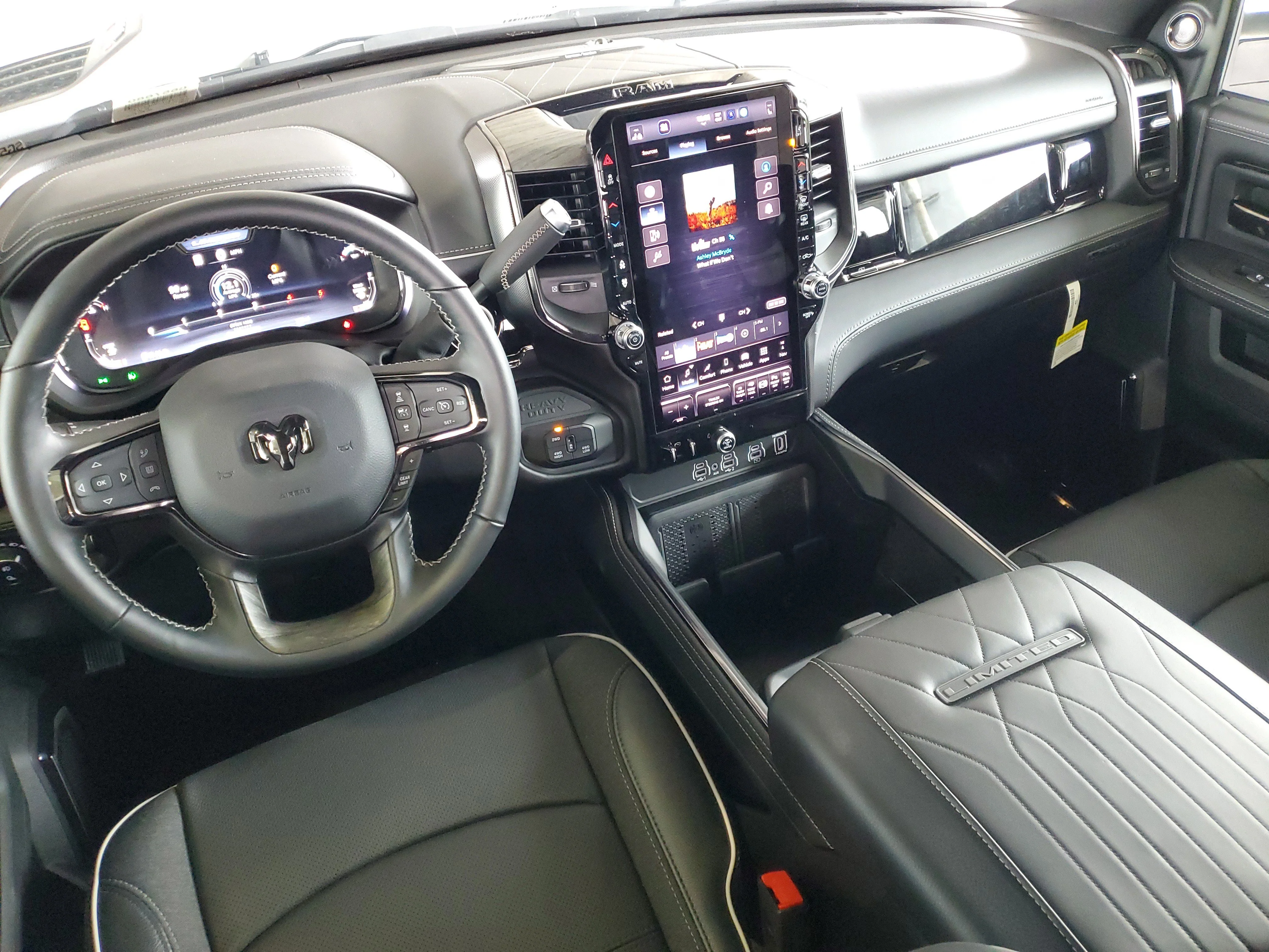 2025 RAM 2500 Limited - Photo 11