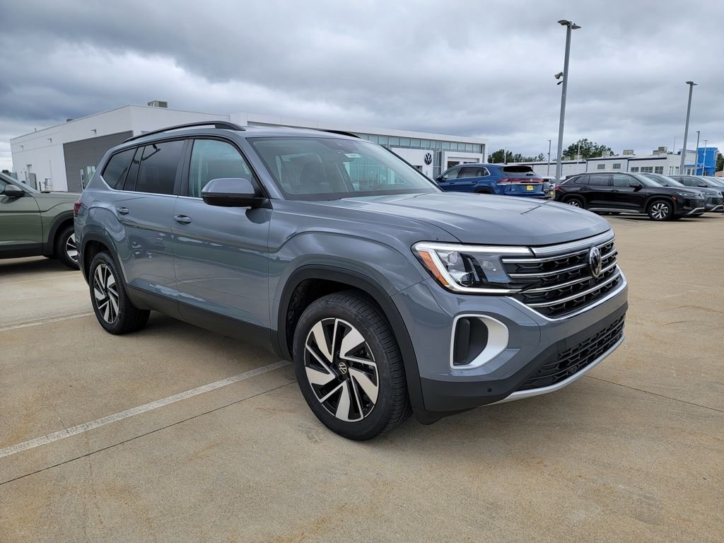 2026 Volkswagen Atlas SE w/Tech - Photo 11