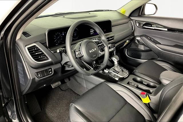 New 2026 Gravity Gray Kia SX image 8