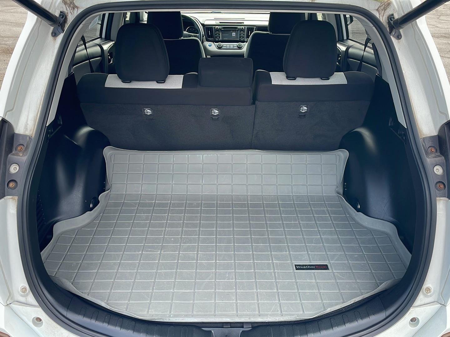 Used 2016 SUPER WHITE TOYOTA TRUCK  image 29