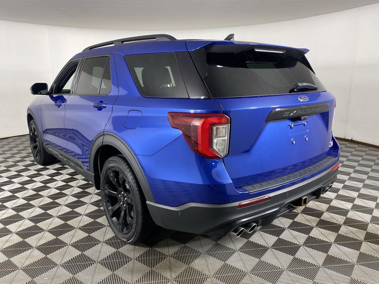 Used 2022 Atlas Blue Ford ST image 15