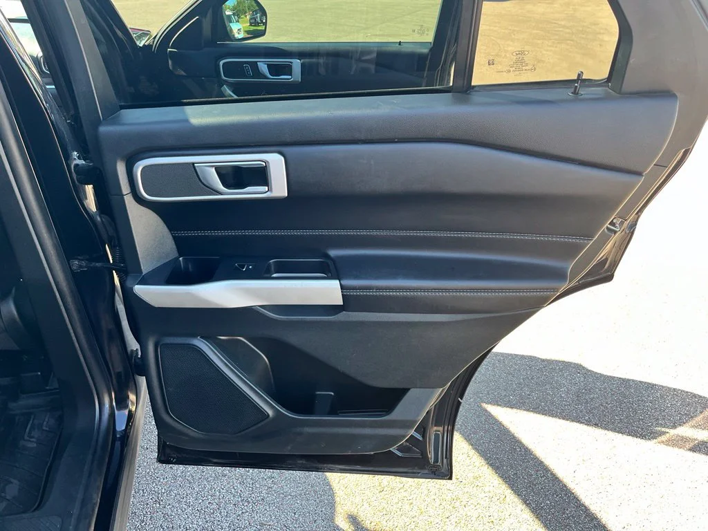Used 2021 Black Ford XLT image 9