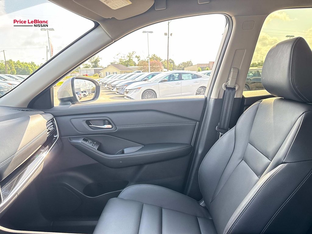 Certified Used 2025 SILVER Nissan SL image 14