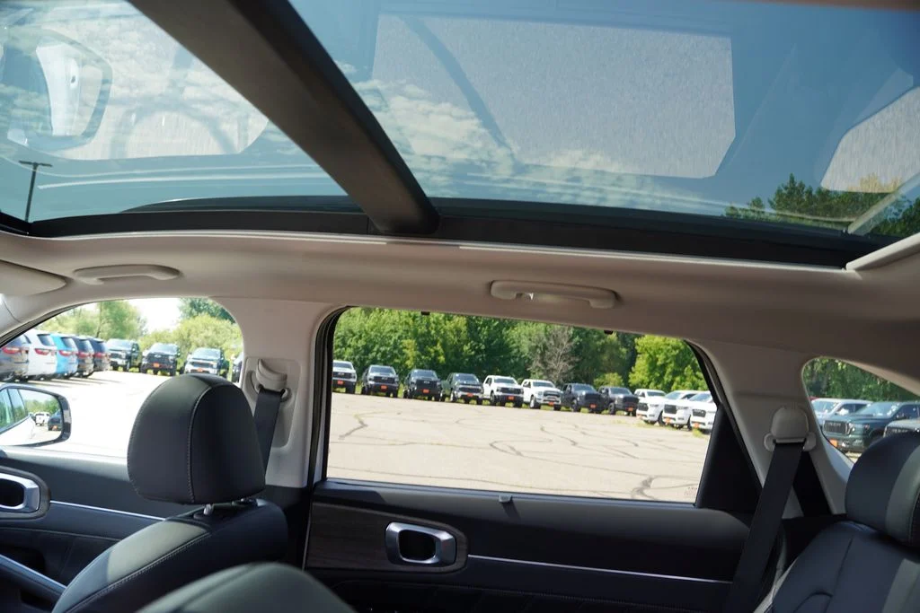 Used 2023 Glacial White Pearl Kia X-Line SX Prestige image 19