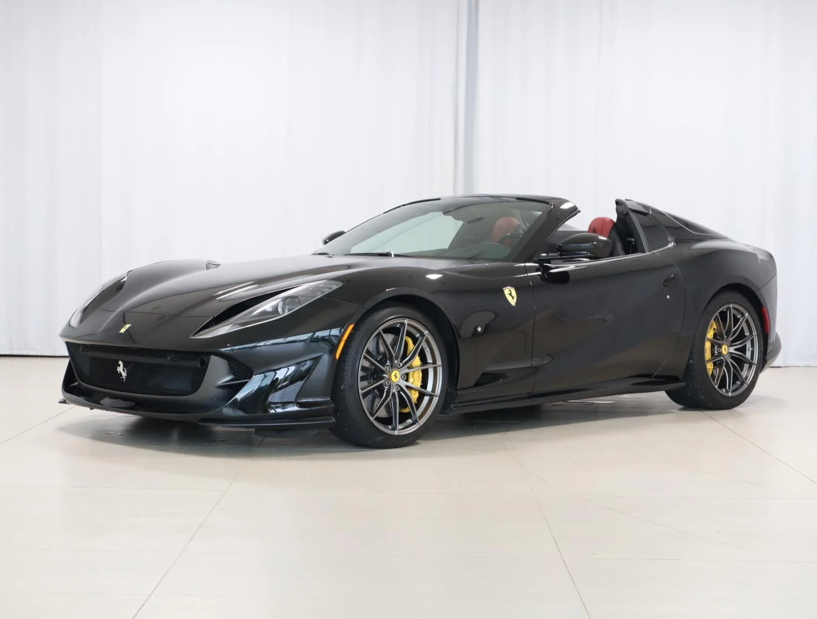 Used 2021 Nero Ferrari Convertible image 2
