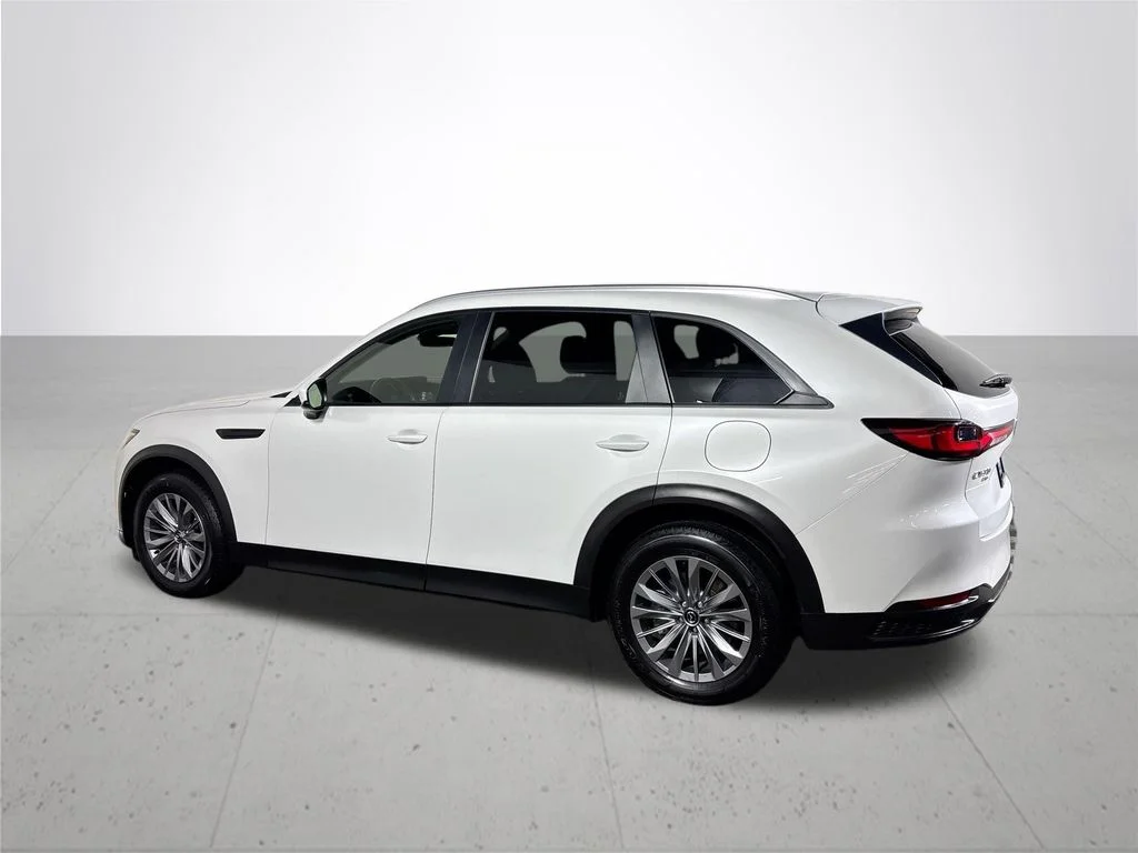 Used 2024 White Mazda 3.3 Turbo Select image 8