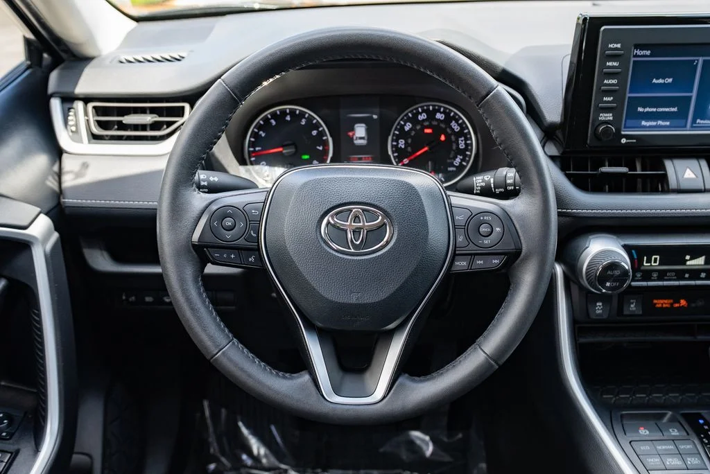 Used 2022 Gray Toyota XLE image 12