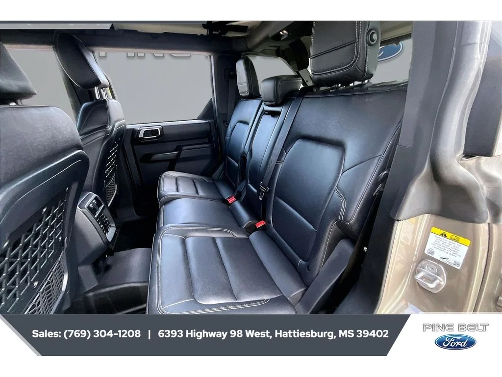Used 2025 GRAY Ford Badlands image 19