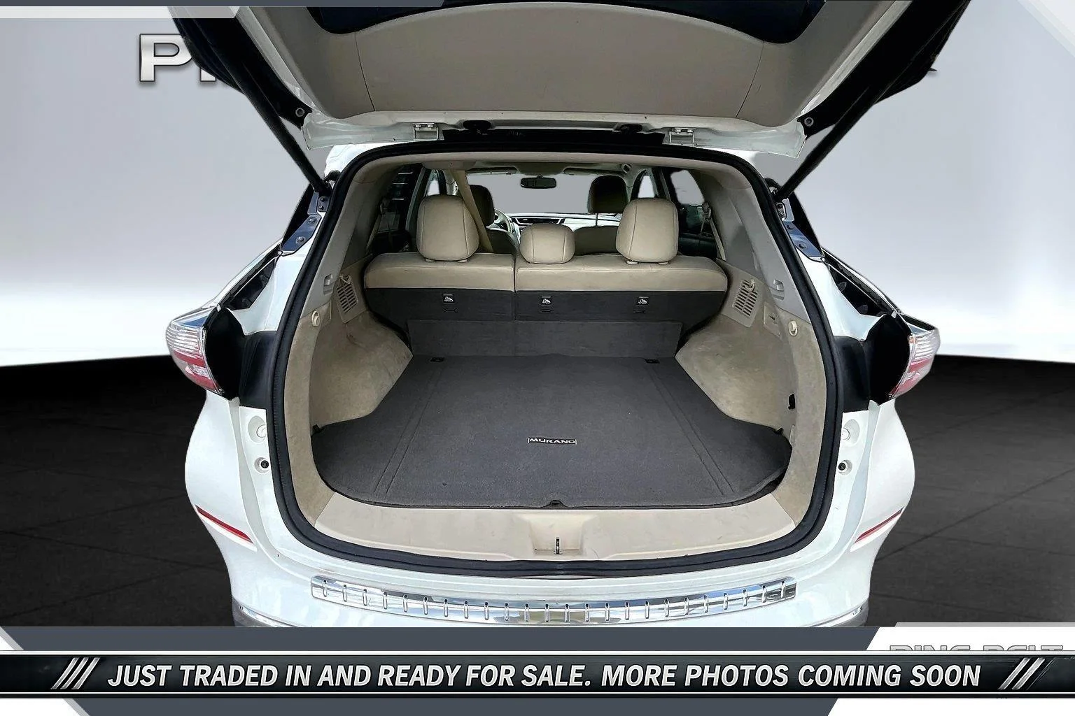 Used 2017 Pearl White Nissan SL image 21