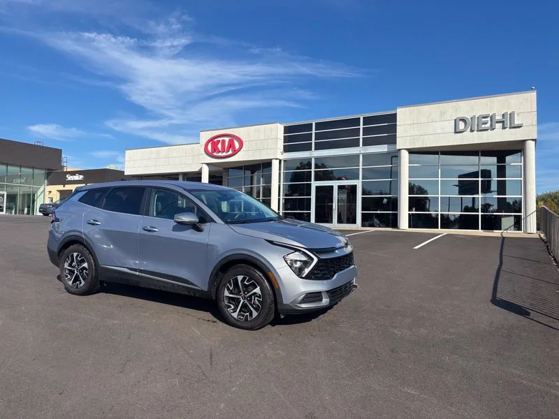 Used 2023 Silver Kia EX image 4