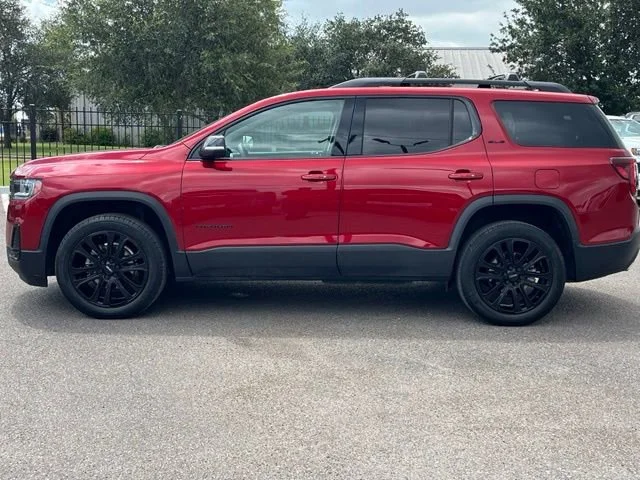 Used 2023 Volcanic Red Tintcoat GMC SLE image 4