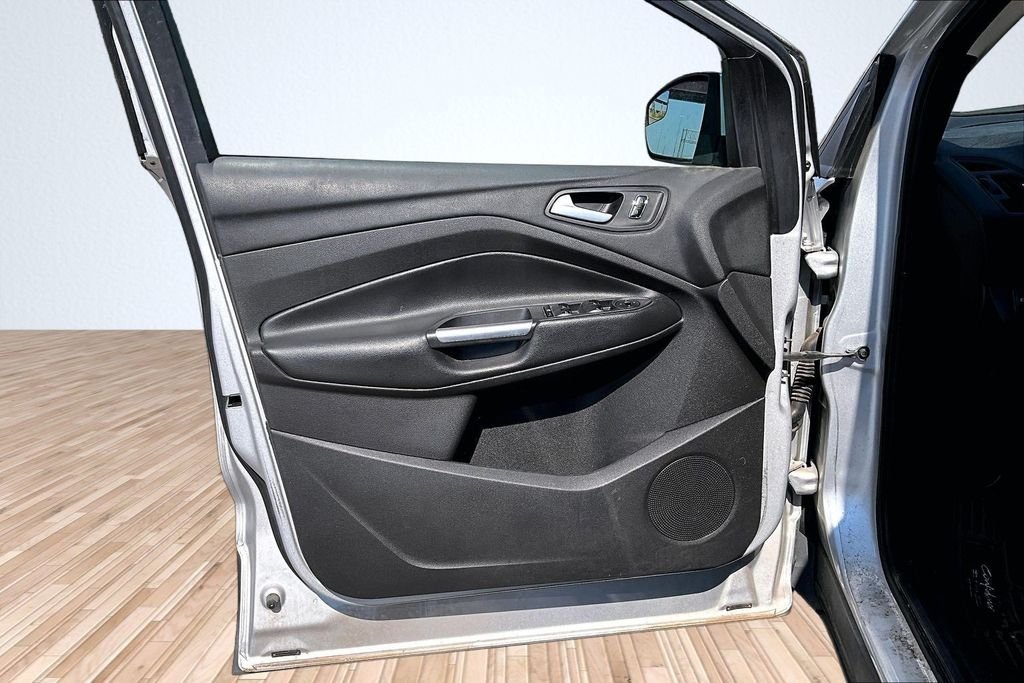 Used 2015 Silver Ford SE image 15