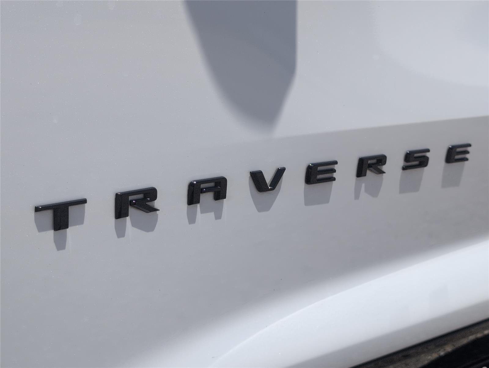 Used 2024 Iridescent Pearl Tricoat Chevrolet RS image 35