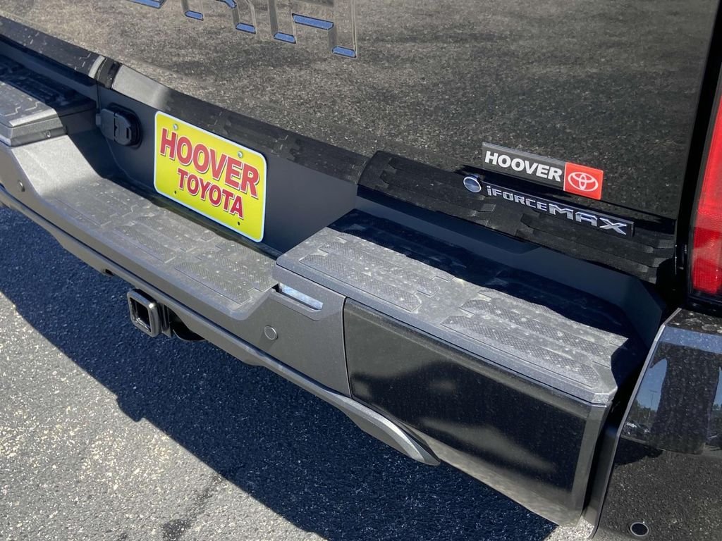 2025 Toyota Tundra Platinum - Photo 9