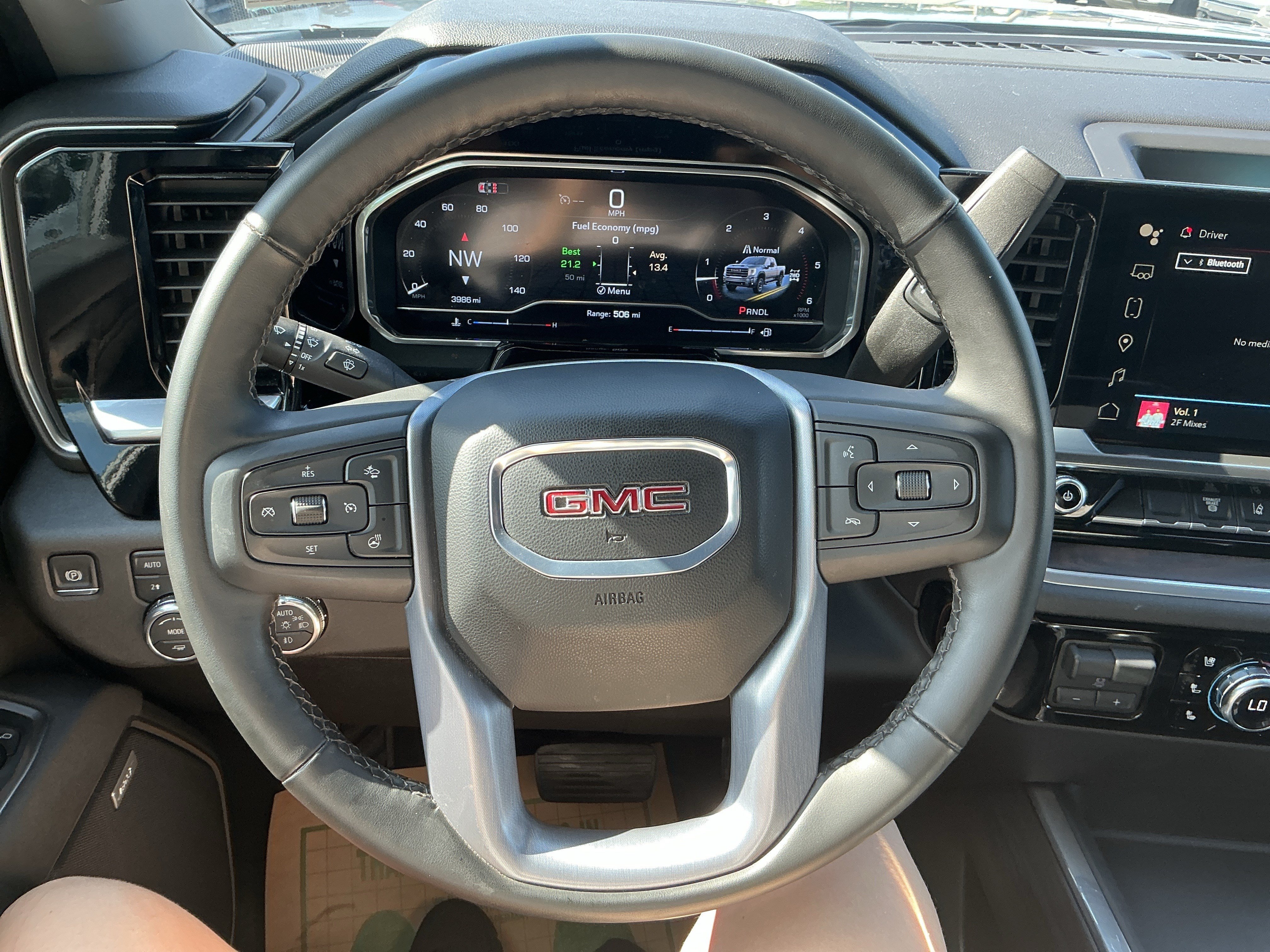 Used 2025 Sterling Metallic GMC SLT image 30