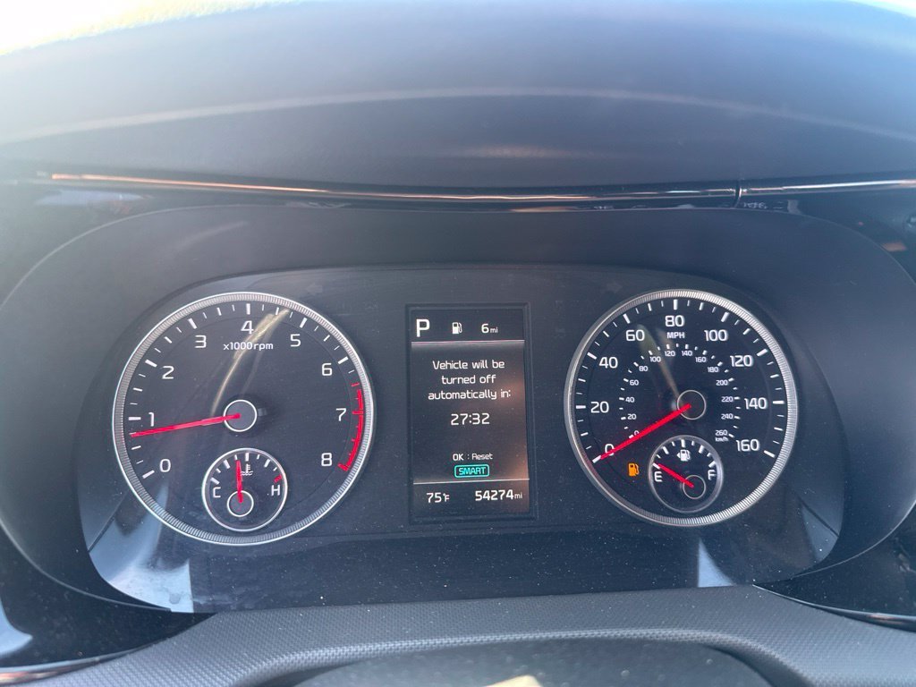 Used 2022 Gray Kia LXS image 16
