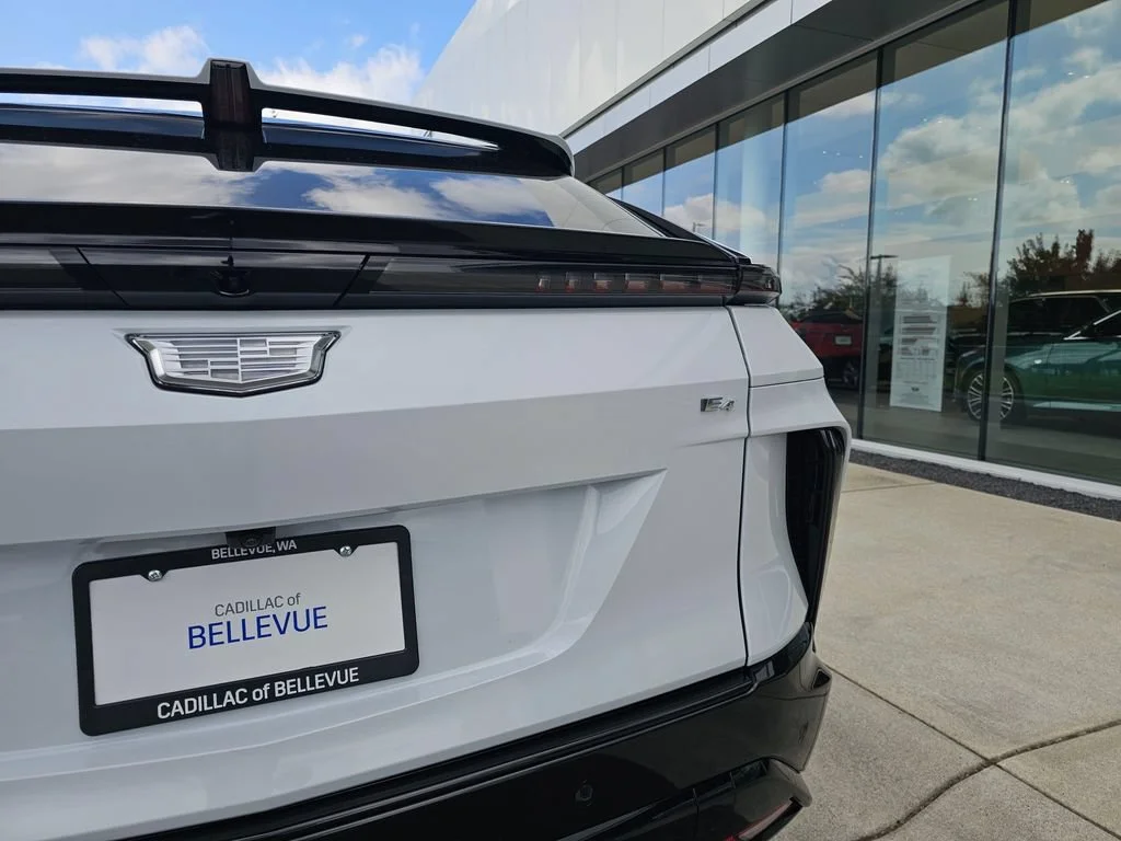 New 2027 Vibrant White Tricoat Cadillac Signature Sport image 17