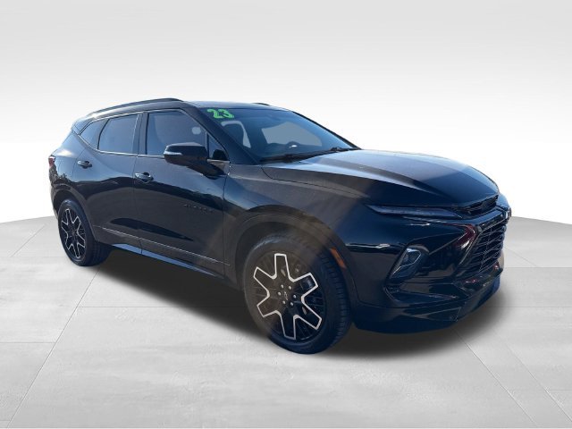 Used 2023 Black Chevrolet RS image 7