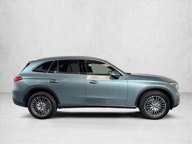 New 2026 Verde Silver Metallic Mercedes-Benz GLC 300 image 34